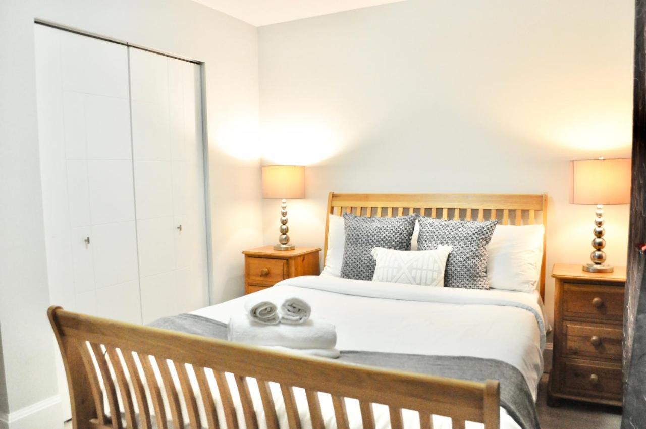 Stylish 1 Bedroom Suite In North Vancouver 10 Mins Ski ภายนอก รูปภาพ